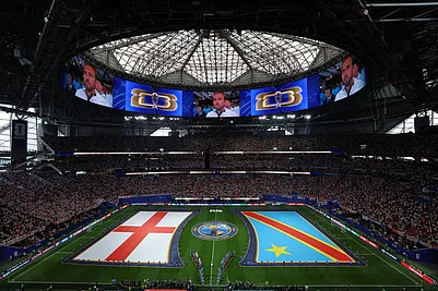 Colin Hubbard/AP Photo : Englands Harry Kane (9) is shown on the big screen during teams presentation before the World Cup round of 32 soccer match between England and Congo in Atlanta.