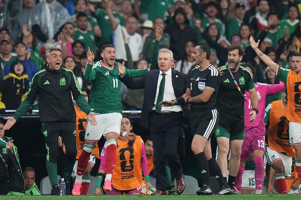 Mexico vs Ecuador, FIFA World Cup 2026 Rd 32 Javier Aguirre reacts 2 AP Photo