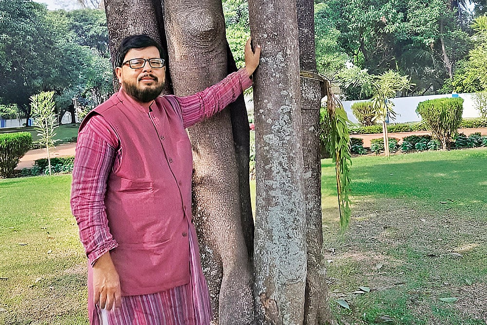Political scientist and author Sibaji Pratim Basu - null