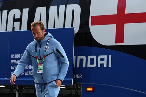 England's Harry Kane (9) arrives for the World Cup round of 32 soccer match between England and Congo in Atlanta