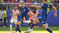 (AP Photo/Eakin Howard) : United States' Folarin Balogun (20) scores the opening goal during the World Cup round of 32 soccer match between the United States and Bosnia in Santa Clara, Calif., near San Francisco, Wednesday, July 1, 2026
