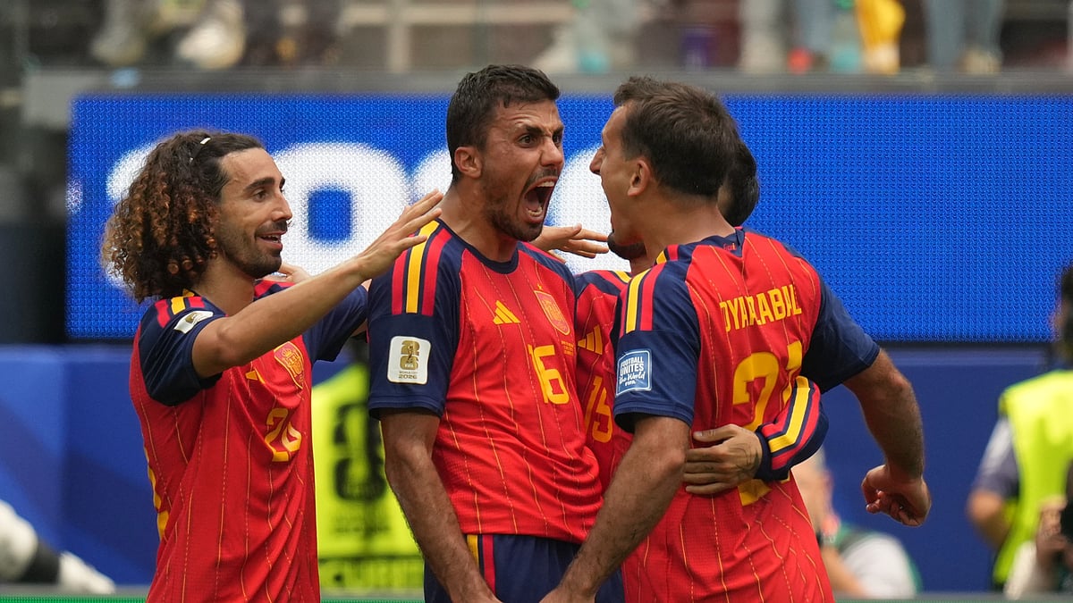 Spain's Mikel Oyarzabal, right, celebrates with teammates scoring the opening goal during a World Cup round of 32 soccer match between Spain and Austria in Inglewood, Calif., near Los Angeles, Thursday, July 2, 2026. - (AP Photo/Andre Penner)