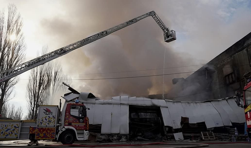 X/@MartinHarrisOBE : Russian missile strikes Indian Pharma warehouse in Kyiv, Ukraine