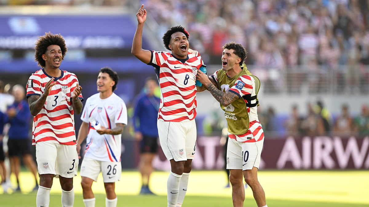 United States' Weston McKennie (8) and Christian Pulisic (10) celebrate winning the World Cup round of 32 soccer match between the United States and Bosnia in Santa Clara, Calif., near San Francisco, Wednesday, July 1, 2026 - (AP Photo/Eakin Howard)