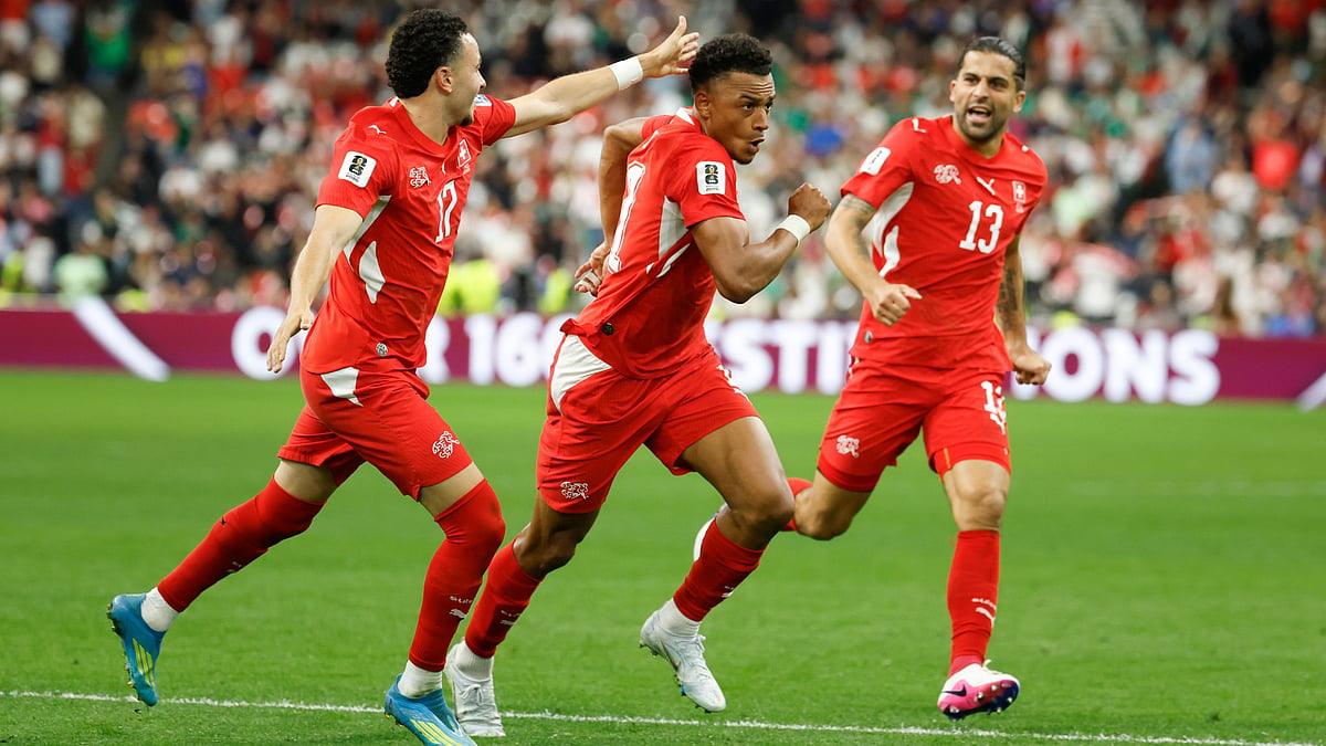 Switzerland's Dan Ndoye, center, celebrates with Ruben Vargas, left, and Ricardo Rodriguez after scoring his side's second goal during the World Cup round of 32 soccer match between Switzerland and Algeria in Vancouver, British Columbia, Thursday, July 2, 2026 - (Peter Klaunzer/Keystone via AP)