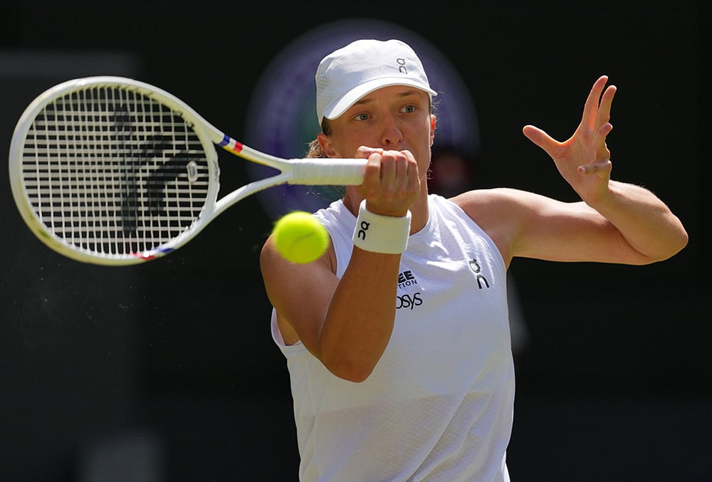 Iga Swiatek vs Karolina Pliskova wimbledon tennis