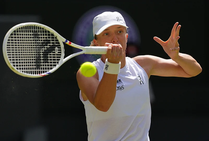 Iga Swiatek vs Karolina Pliskova wimbledon tennis