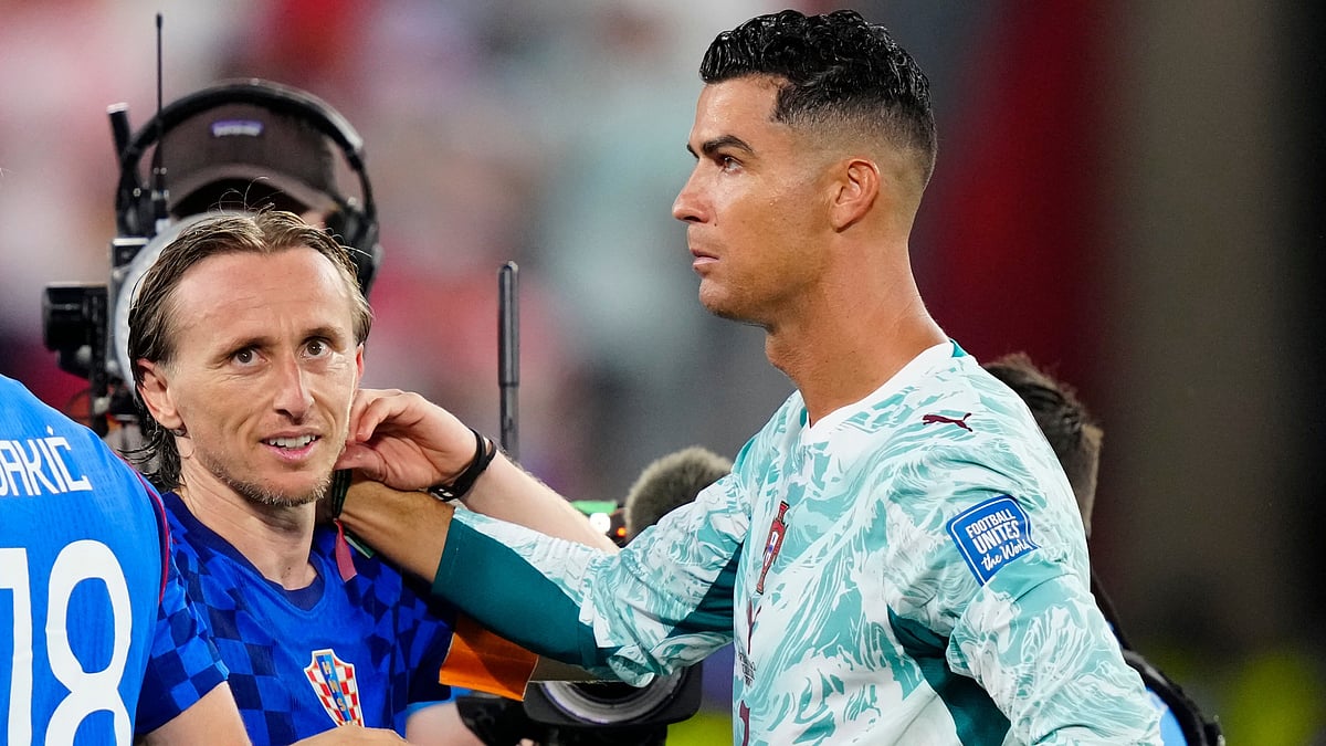 Croatia's Luka Modric (10) and Portugal's Cristiano Ronaldo (7) greet each other after the World Cup round of 32 soccer match between Portugal and Croatia in Toronto, Thursday, July 2, 2026 - (Frank Gunn/The Canadian Press via AP)