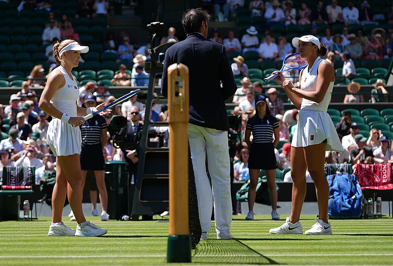 Madison Keys vs Katie Swan pics