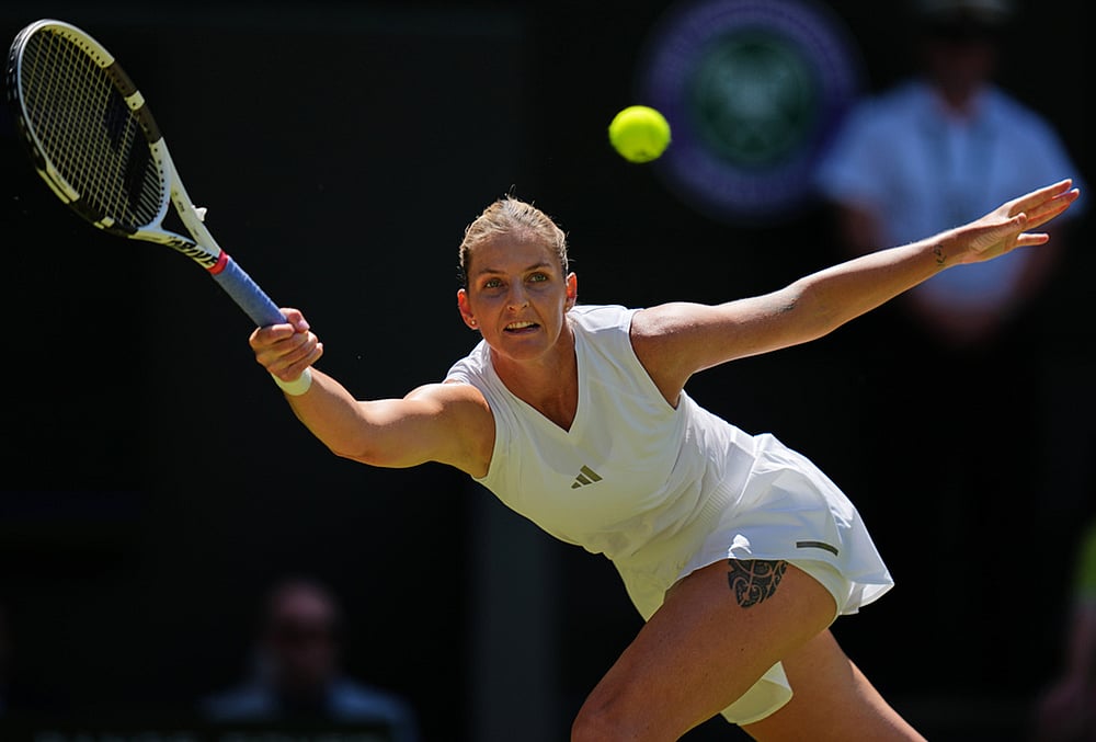 Iga Swiatek vs Karolina Pliskova wimbledon tennis match
