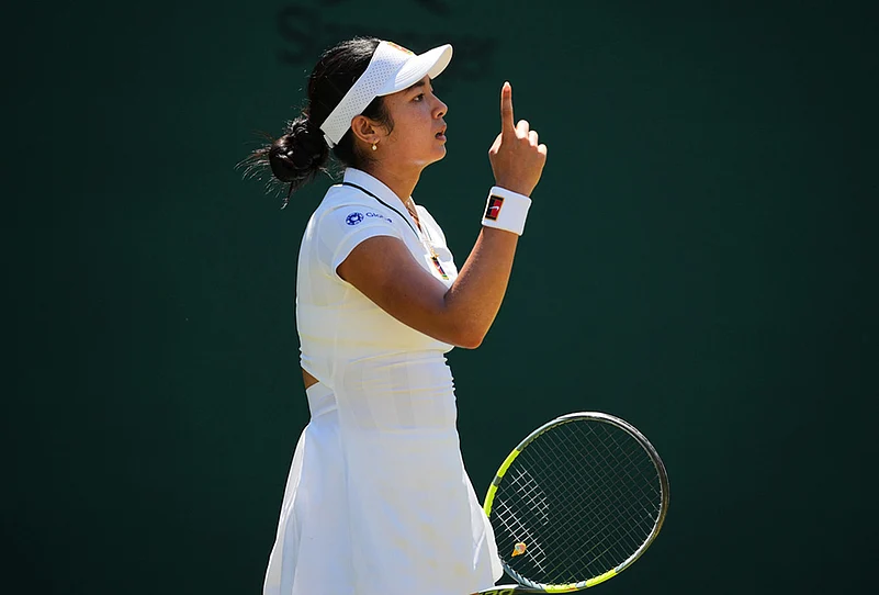 Alexandra Eala Vs Maya Joint wimbledon tennis photos