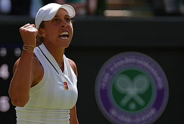 | Photo: AP/Maja Smiejkowska : Madison Keys of the United States celebrates her victory against Katie Swan of Britain in their second round women's singles match at the Wimbledon Tennis Championships in London, Thursday, July 2, 2026.
