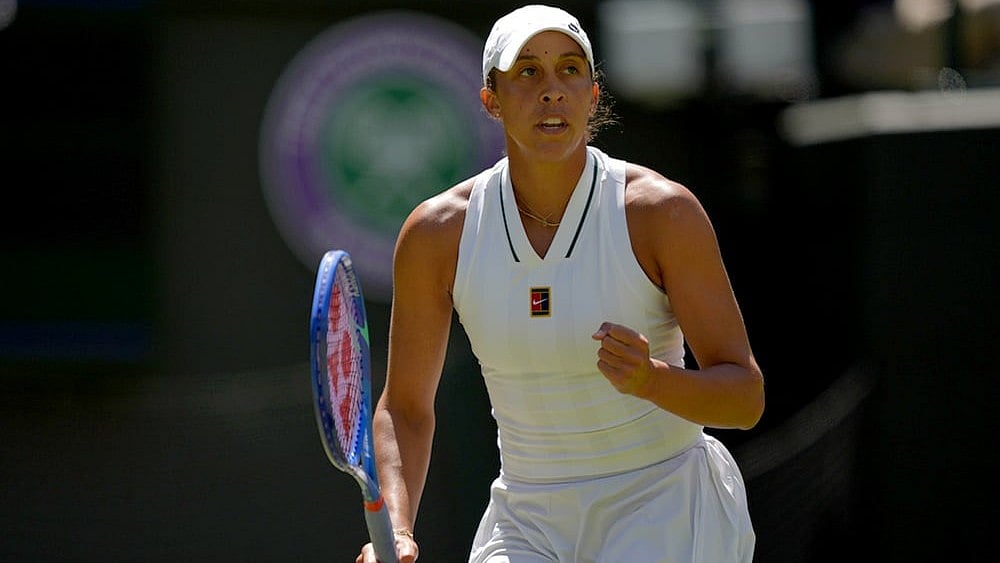 Madison Keys of the United States celebrates a point against Katie Swan of Britain in their second round women's singles match at the Wimbledon Tennis Championships in London, Thursday, July 2, 2026.  - | Photo: AP/Maja Smiejkowska