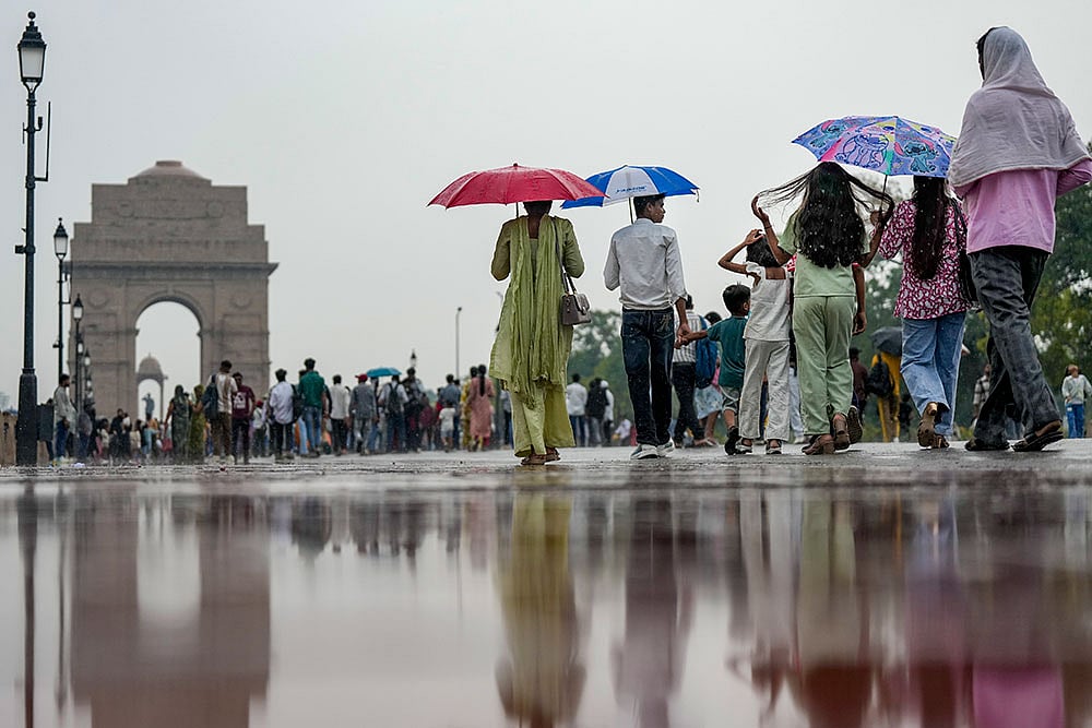 Weather: Rain in Delhi