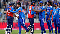 AP Photo/Dave Thompson : England's Jacob Bethell, left, and Jofra Archer, third left, shake hands with India's Vaibhav Sooryavanshi , second left, and Harshit Rana after winning the second T20 cricket match between England and India in Manchester, England on Saturday, July 4, 2026.