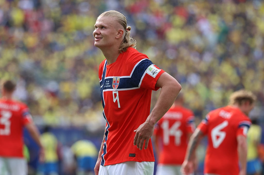Norways Erling Haaland (9) celebrates after scoring their first goal during the World Cup round of 16 soccer match between Brazil and Norway in East Rutherford