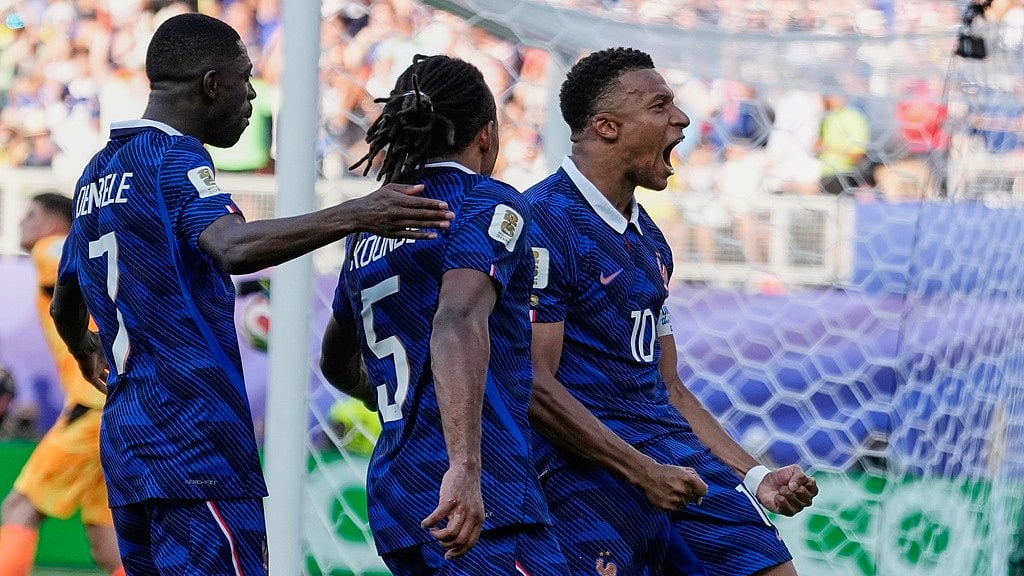 France's Kylian Mbappe celebrates after scoring the opening goal from the penalty spot during the World Cup round of 16 soccer match between Paraguay and France in Philadelphia, Saturday, July 4, 2026.  - AP Photo/Matt Slocum