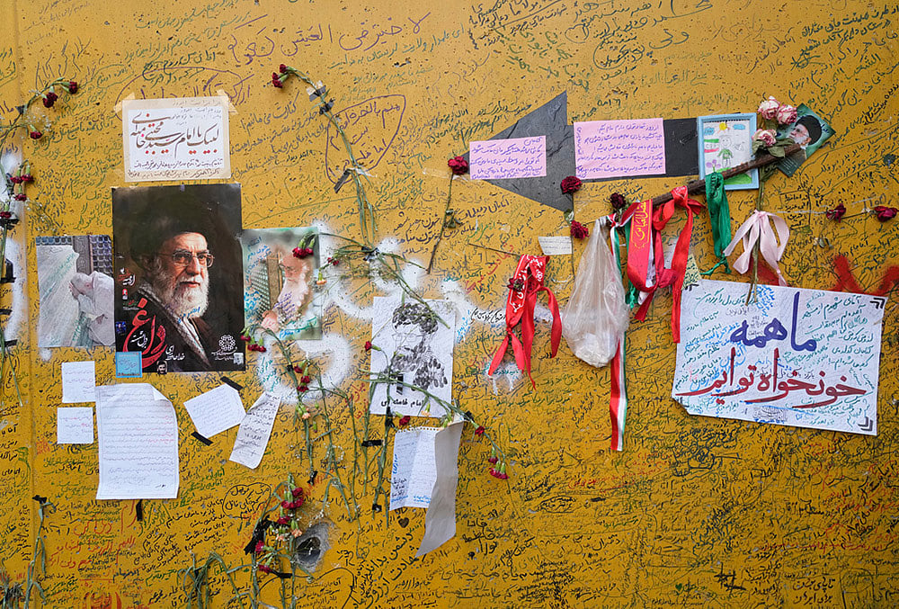 ali khamenei coffin images