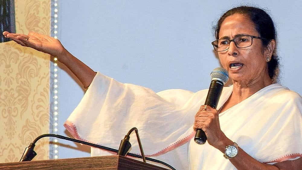 Police Forces Remain Outside Mamata Home; TMC Says Bid to Stop Baruipur Visit, BJP Rejects Charge  - null