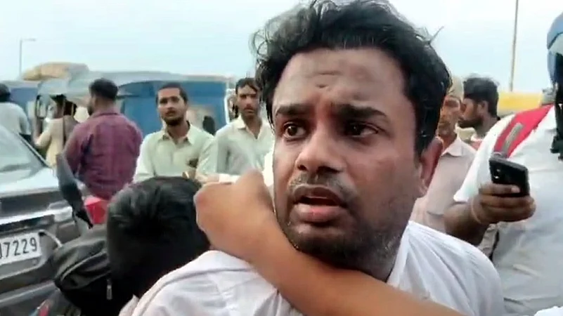 Man Attacks Girlfriend in Kanpur