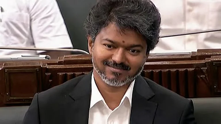 SC to Hear on Jul 7 Plea Alleging Active Influencing of Witnesses in Karur Stampede Case - null