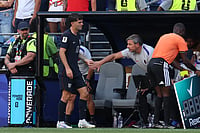 (AP Photo/Maddy Grassy) : United States' Christian Pulisic (10) is greeted by a team member as he is being substituted during the World Cup round of 16 soccer match between the United States and Belgium in Seattle, Monday, July 6, 2026