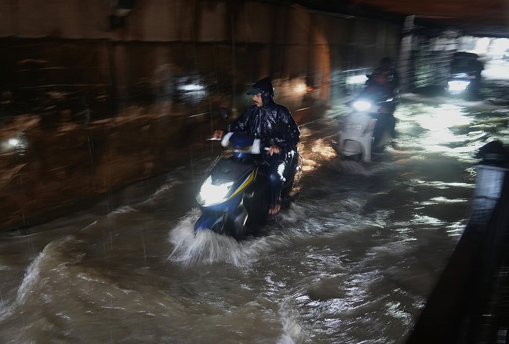Weather: Rain in Navi Mumbai