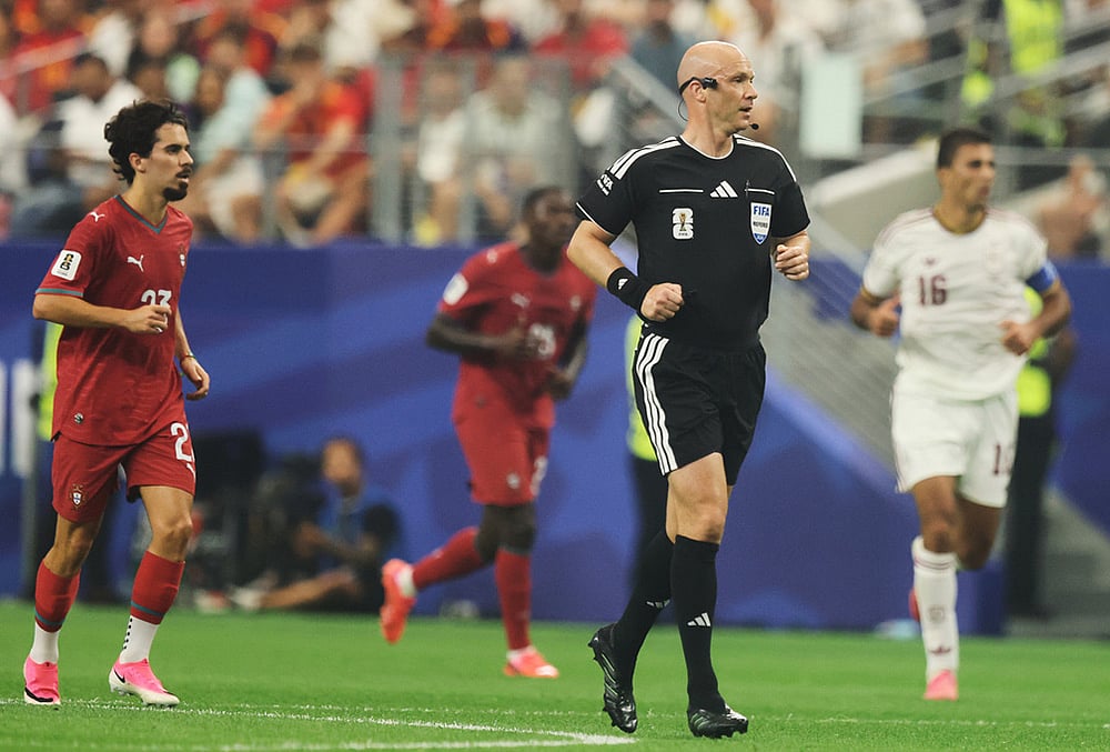 Spain vs Portugal World Cup Soccer round of 16 highlights-Referee Anthony Taylor