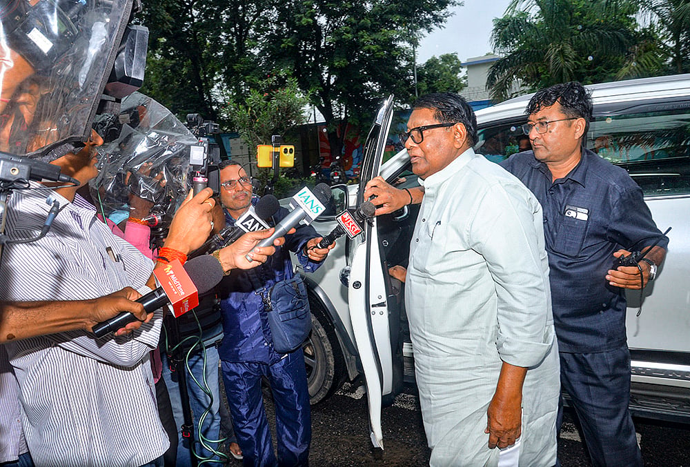 Rameshwar Oraon speaks to media