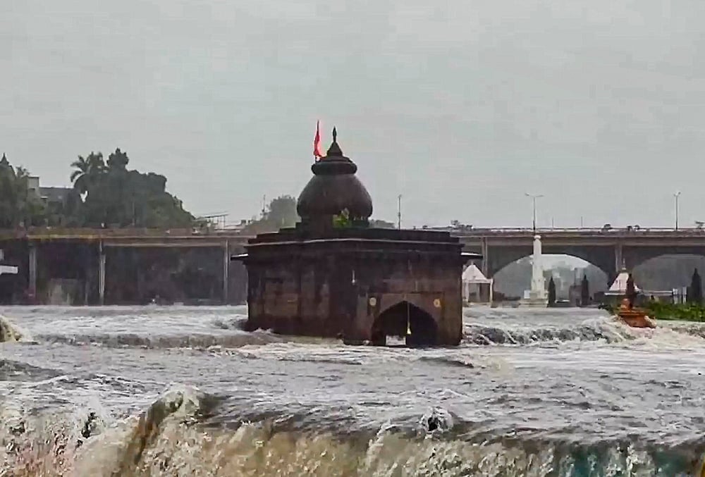 Weather: Rain in Nashik