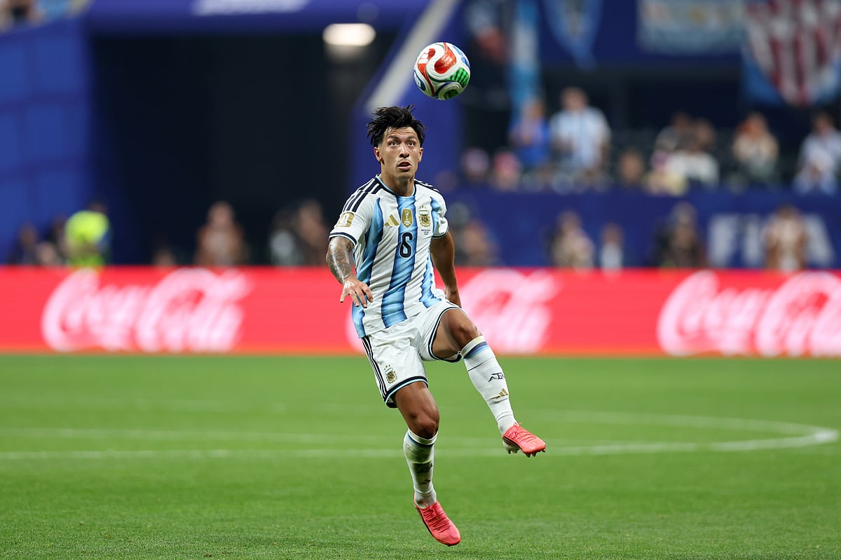 Argentina Vs Egypt FIFA World Cup 2026 RO16 Lisandro Martinez ball watch AP Photo
