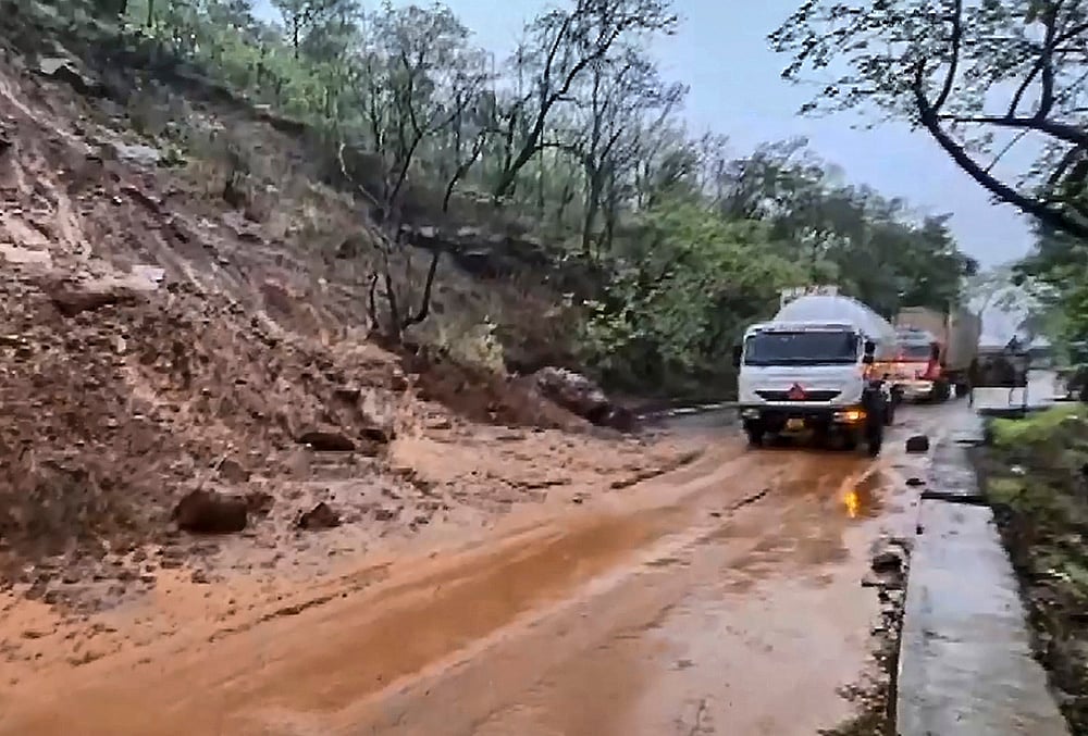 Landslide at Kasara Ghat in Nashik