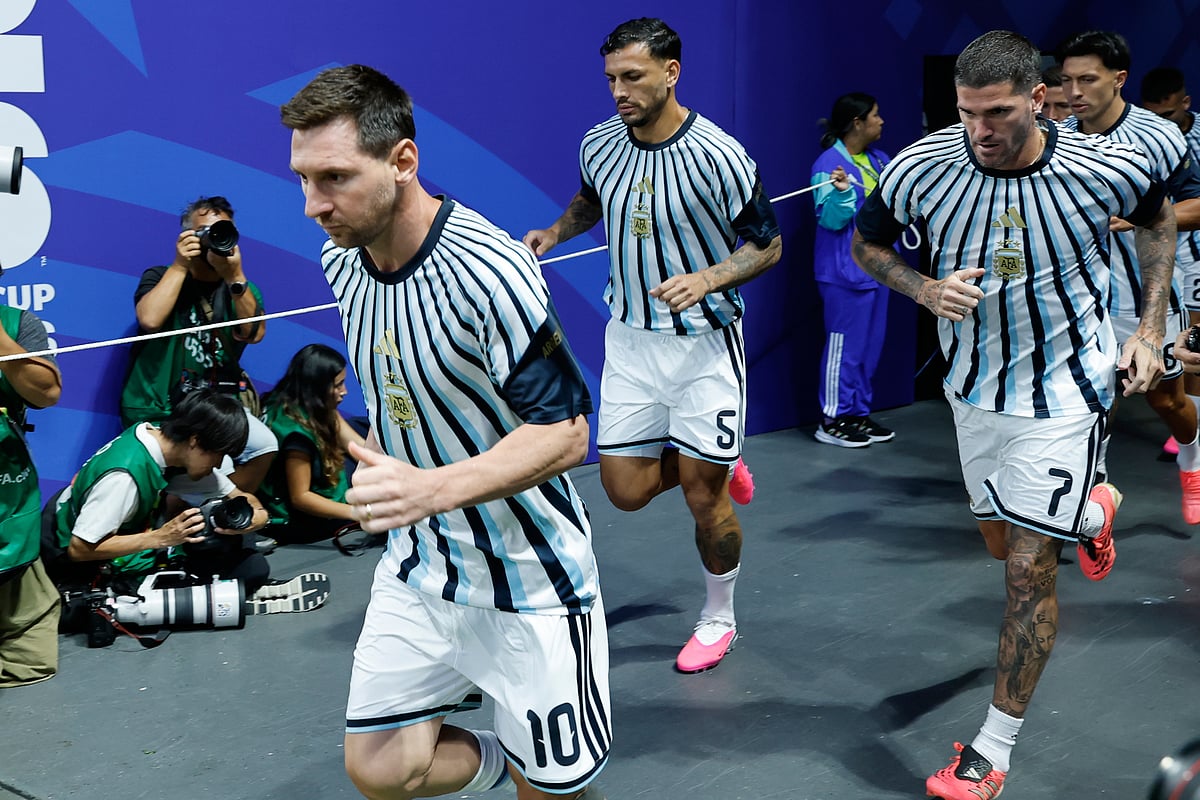 Argentina Vs Egypt FIFA World Cup 2026 RO16 Messi for warm up AP Photo
