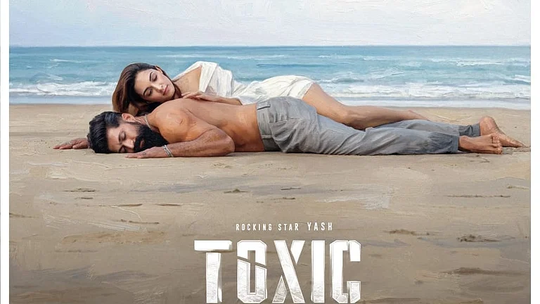 Yash and Kiara Advani in Toxic's Tabaahi video - YouTube