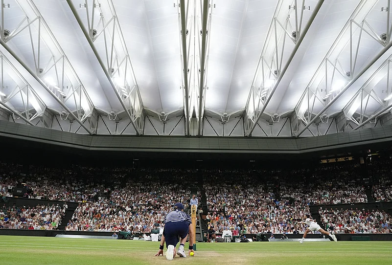 Novak Djokovic vs Felix Auger-Aliassime wimbledon photos