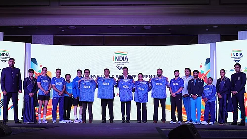 IOA : IOA sent off Indias 124-member Commonwealth Games contingent and unveiled the official team kit.