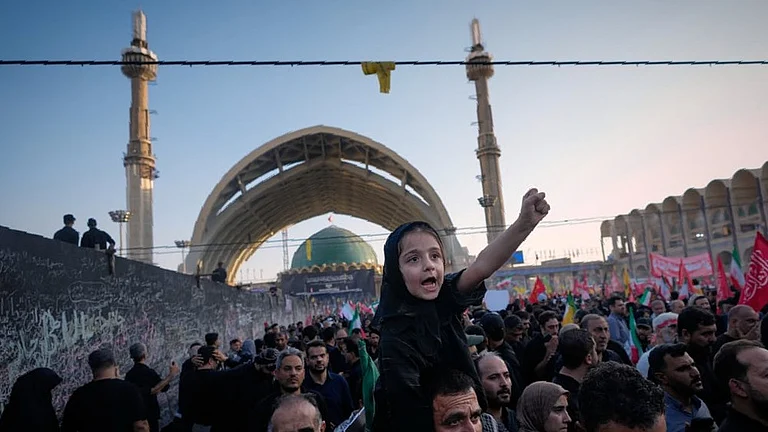 Ayatollah Ali Khamenei Funeral Procession - | Photo: AP/Altaf Qadri
