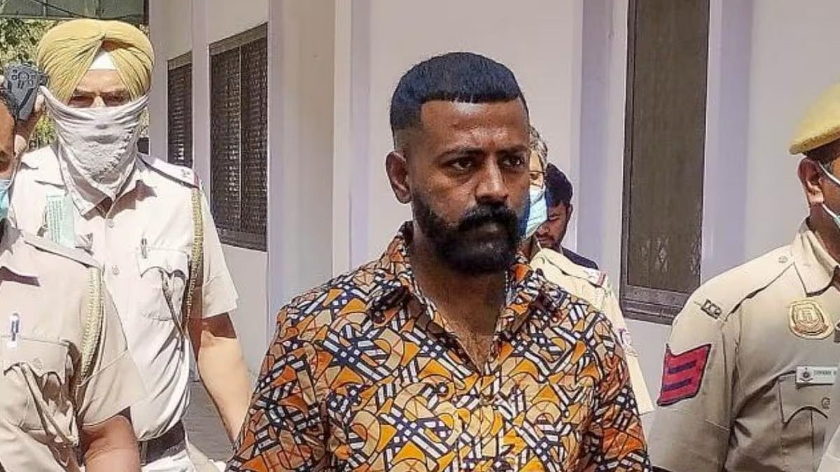 Delhi HC Seeks Police's Stand on Plea by Sukesh Aide Against Framing of Charges in Extortion Case - null