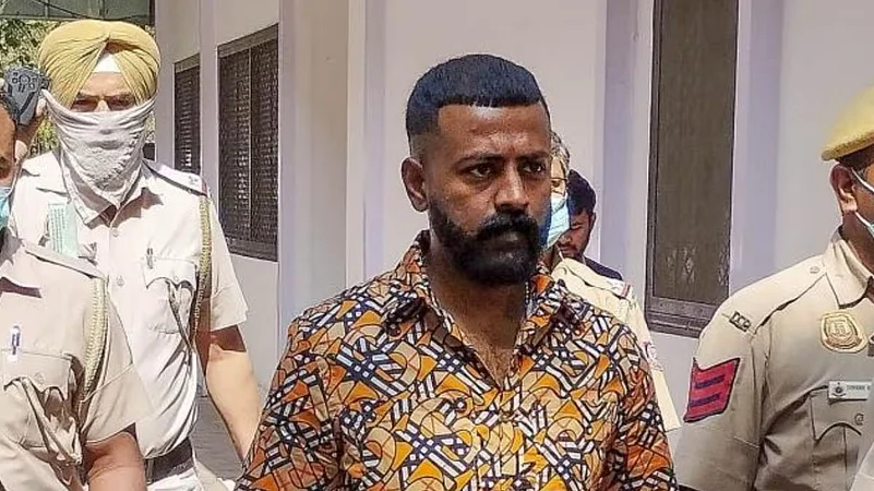 Delhi HC Seeks Polices Stand on Plea by Sukesh Aide Against Framing of Charges in Extortion Case
