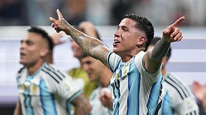 Jacob Kupferman/AP Photo : Argentina's Enzo Fernandez (24) celebrates after the World Cup round of 16 soccer match between Argentina and Egypt in Atlanta