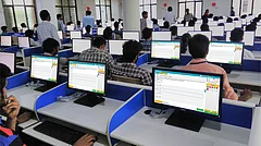 2027 NEET-UG Plan: Computer-Based Test to be Spread over 6 Days Across More than 1,000 Centres - null