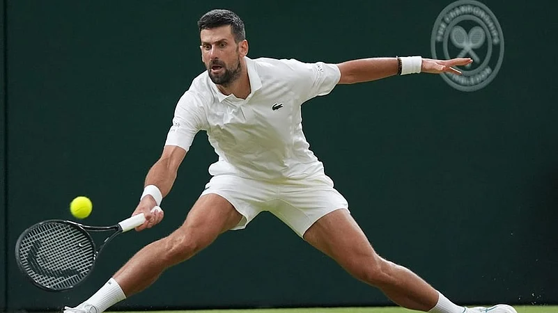 Novak Djokovic wimbledon tennis match vs Felix Auger-Aliassime