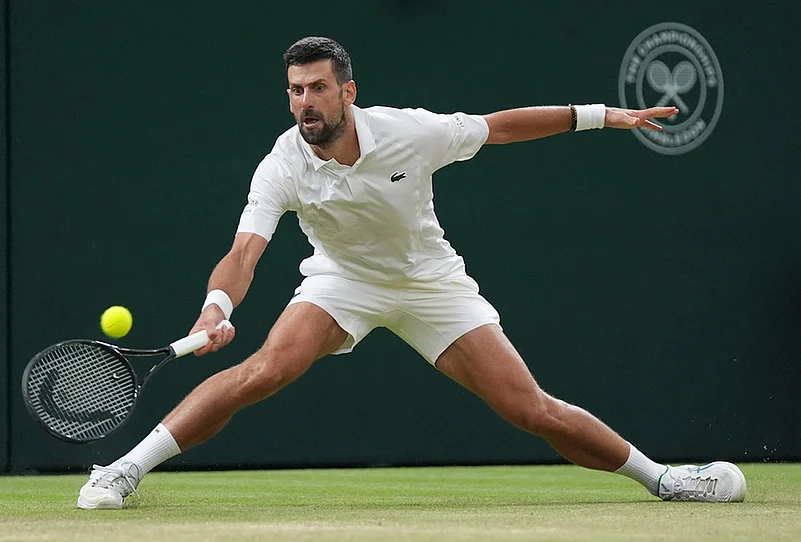 Novak Djokovic wimbledon tennis match vs Felix Auger-Aliassime
