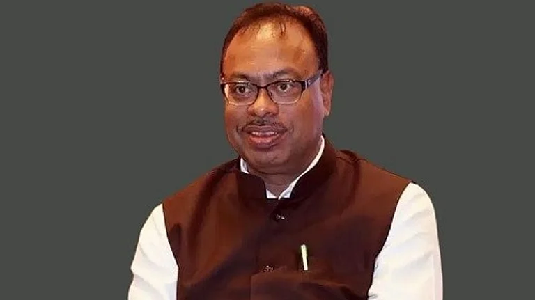 Maharashtra Govt Orders 'Comprehensive' Probe into Missionary Land Holdings, their Transfer - null