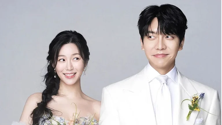 Lee Seung Gi and Lee Da In Welcome Their Second Child - X