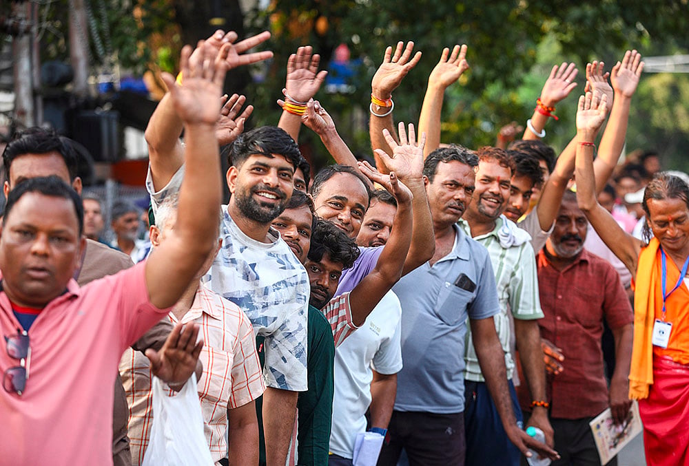 Amarnath pilgrims queue for registration in Jammu