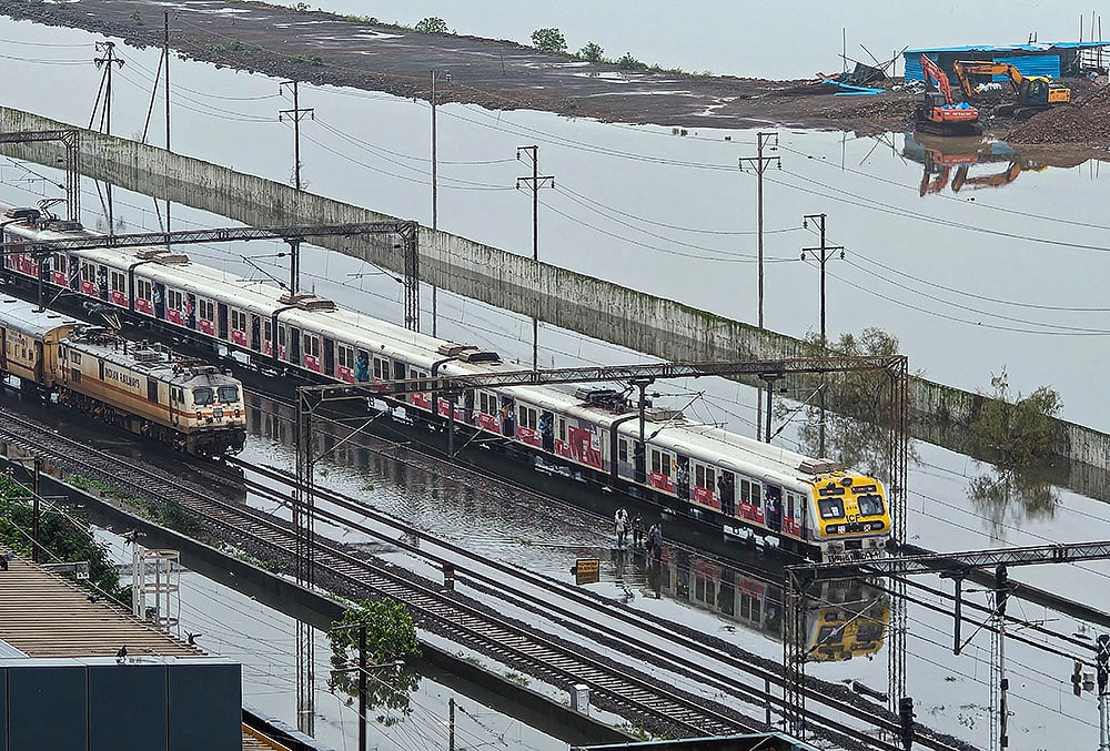Weather: Rain in Palghar