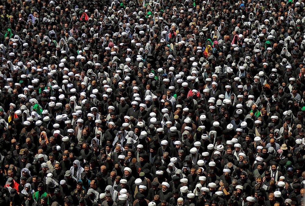 Imam Hussein shrine funeral crowds