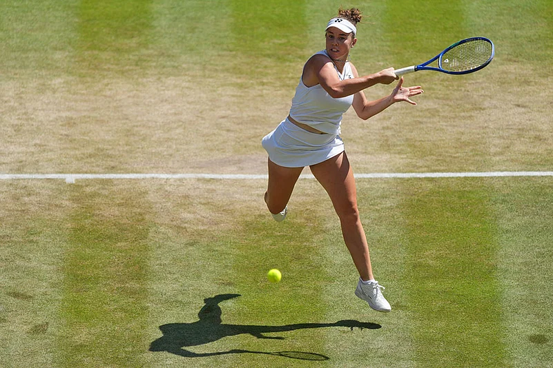 Britain Wimbledon Tennis: Linda Noskova vs Elise Mertens