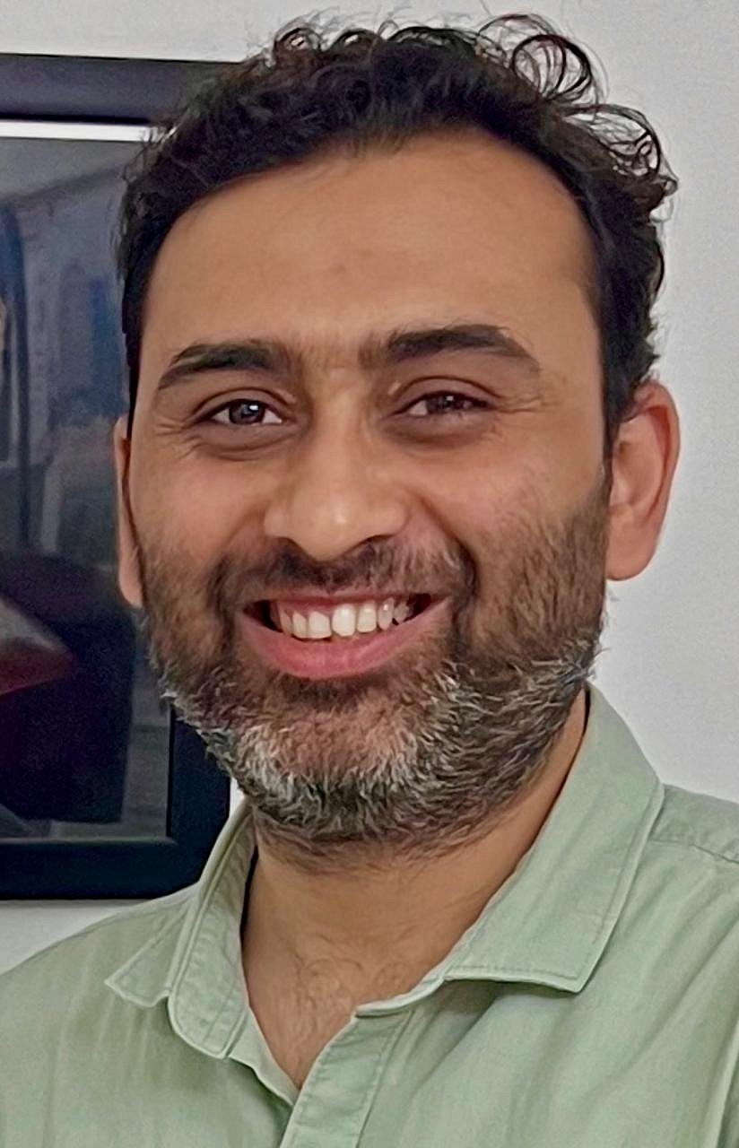 Dr. Abhijit Rastogi